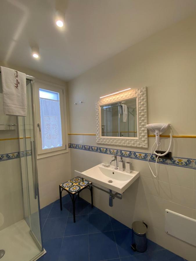 Palazzo Vecchio Cocumola Bed & Breakfast ภายนอก รูปภาพ